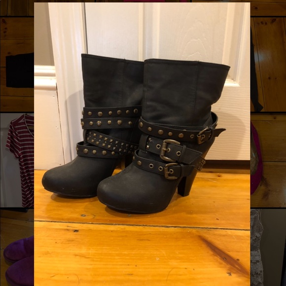 Black bootie - Picture 1 of 1